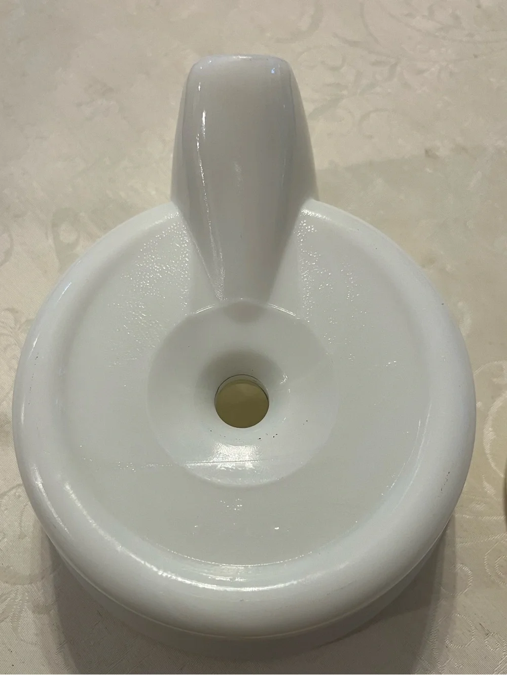 Milk glass Manual Citrus Juicer with Built-In Strainer
